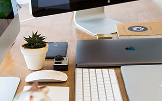 爱游戏app-勇士全主力登场，战胜独行侠夺得胜利