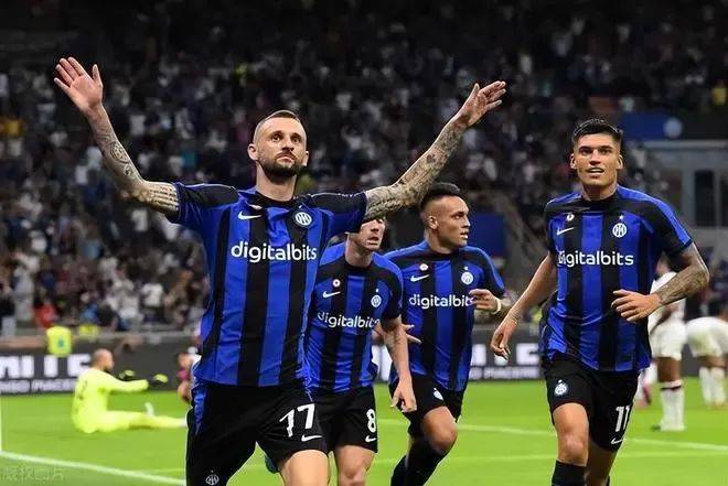 爱游戏官网入口-铁腰坚守！沃尔夫斯堡稳守客场不败