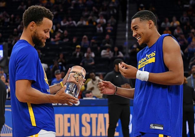 包含里尔客场逆袭重创尼斯,卫冕之路不败的词条 包含里尔客场逆袭重创尼斯,卫冕之路不败的词条