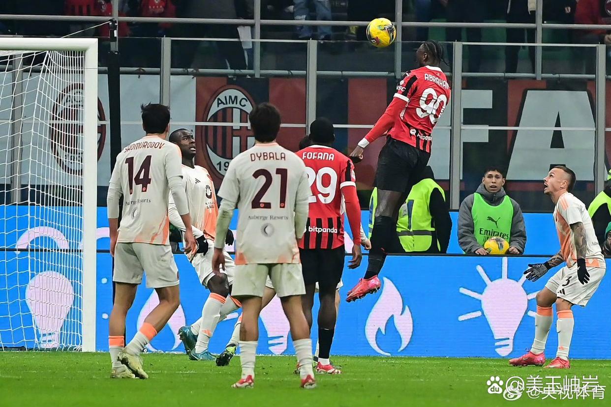 AC米兰客场告负,小组垫底 AC米兰客场告负,小组垫底