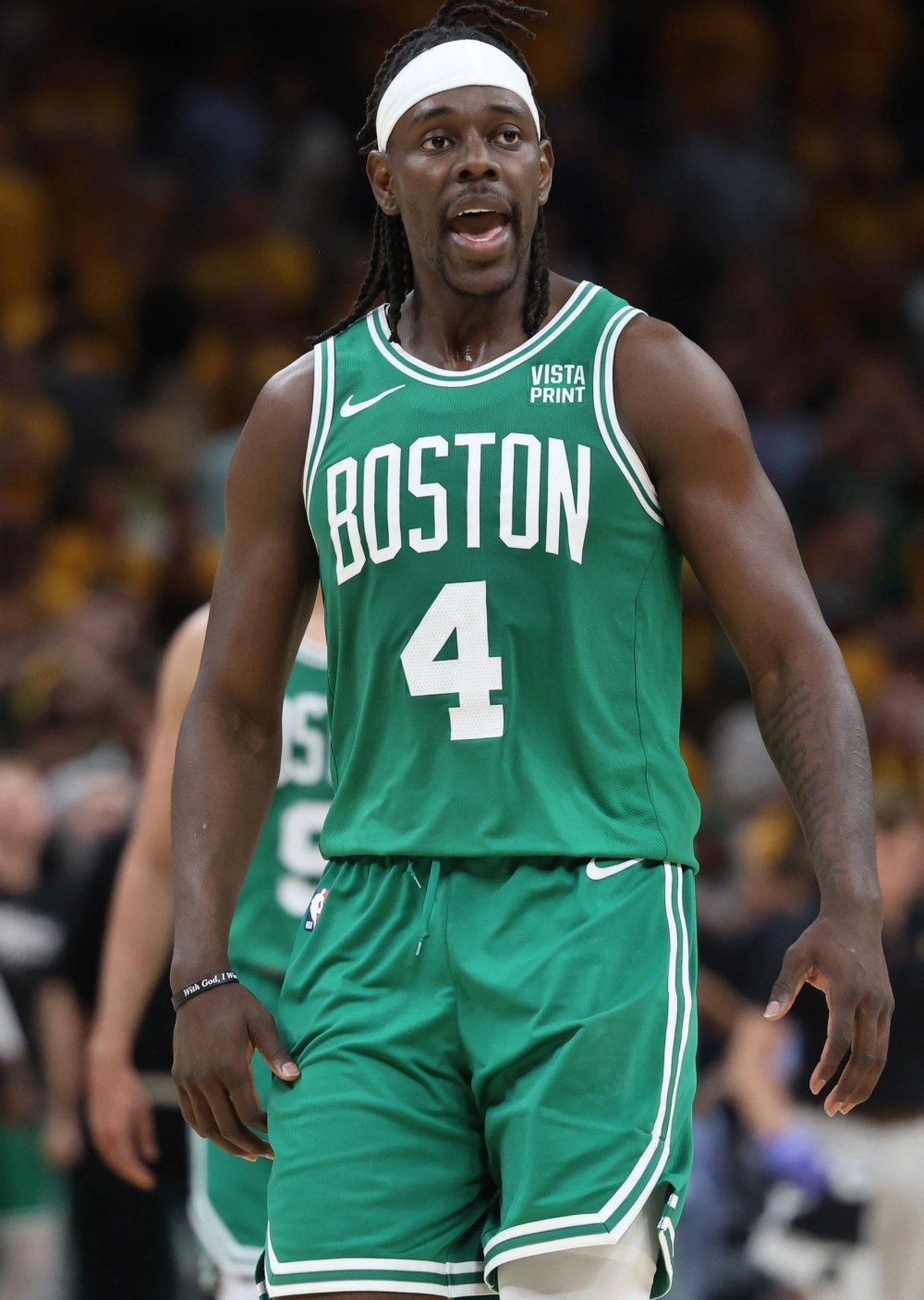 爱游戏官方登录入口-包含斯旺西取得惊险胜利，成功保住领先优势的词条