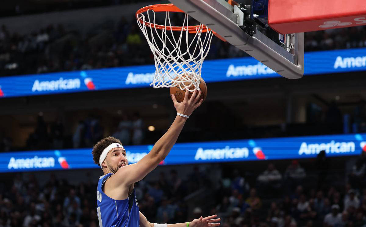 爱游戏登录-灰熊奇迹：莫兰特王者再临球场