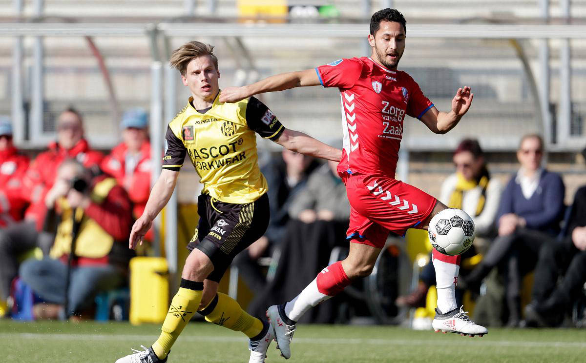 拉斯帕尔马斯客场大捷,取得联赛首胜 拉斯帕尔马斯客场大捷,取得联赛首胜