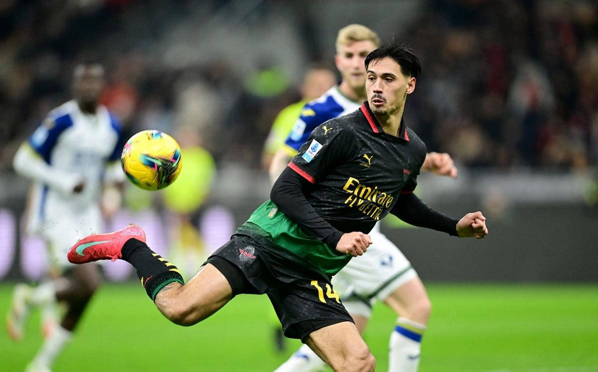 爱游戏登录-维罗纳备战欧洲足球比赛，实力出众