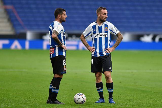 爱游戏官网-希洪实现客场逆转，再获一场胜利