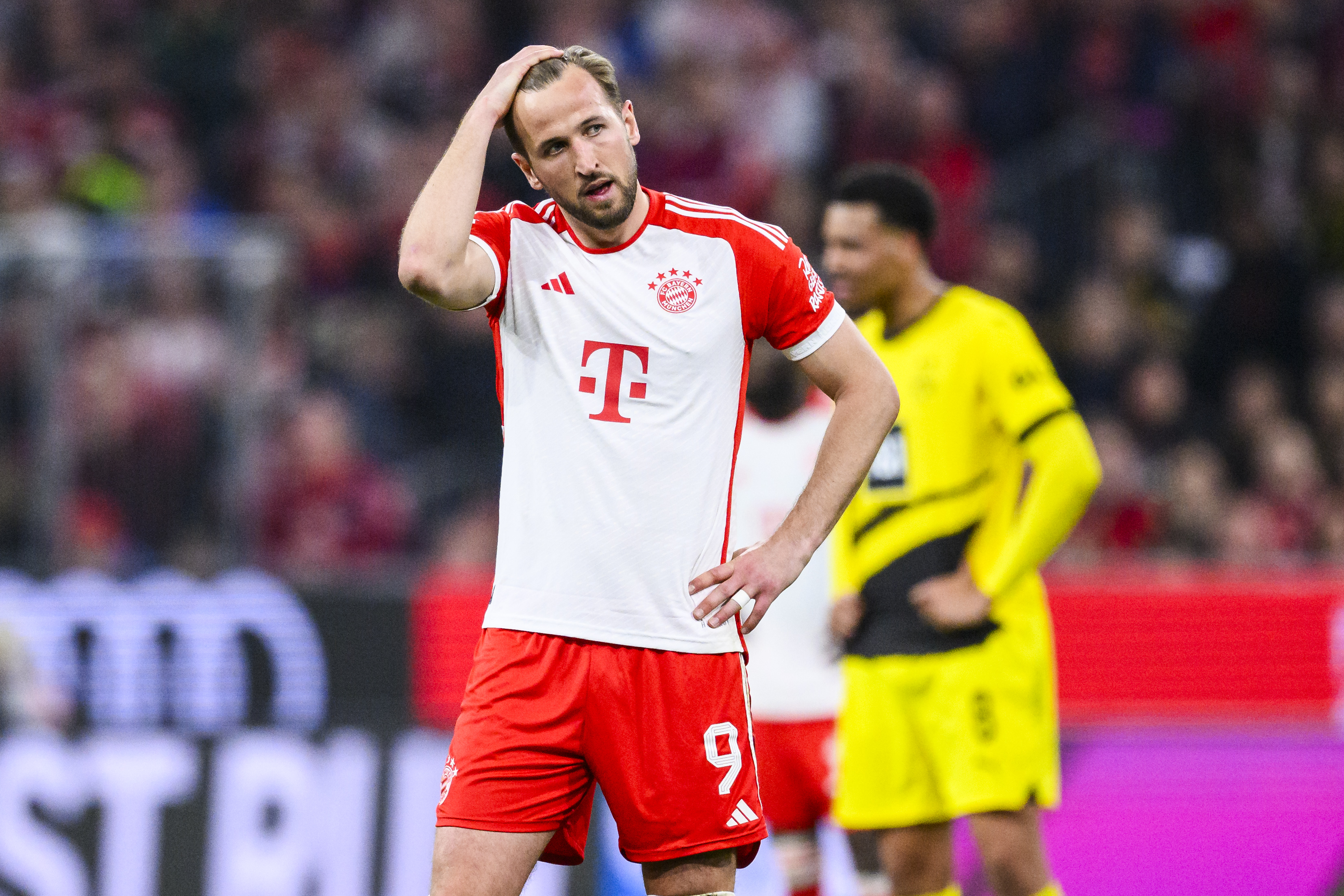 拜仁慕尼黑豪取10连胜领跑的简单介绍