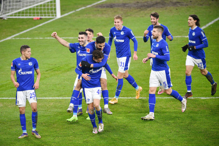 爱游戏体育官网-沙尔克04取得关键胜利继续领跑