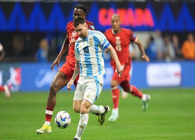 爱游戏官网网页版入口-关于马竞主场遭遇惨败，落后梅西巴萨一分的信息