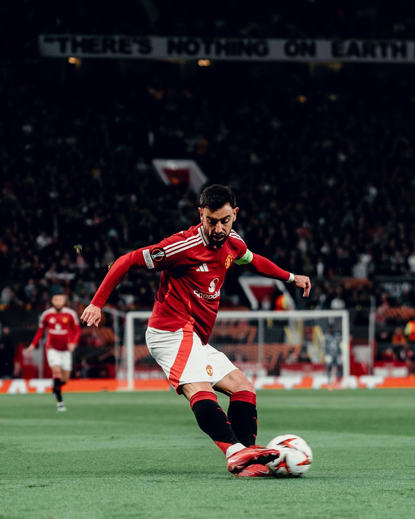 包含梅斯偷袭，里昂主场不守优势被逆转的词条