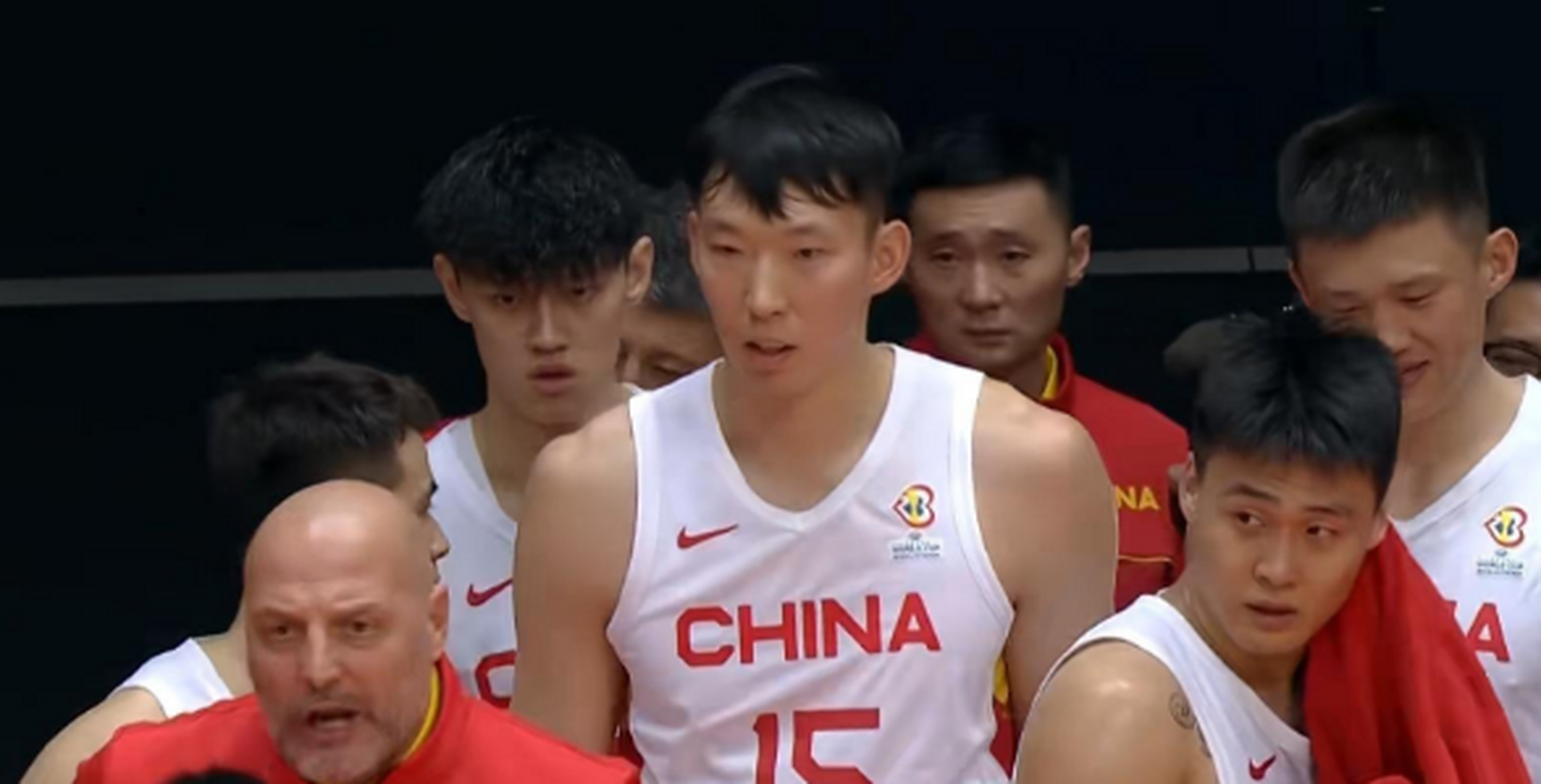 爱游戏官方登录入口-河南男篮奋力拼搏，取得意外胜利