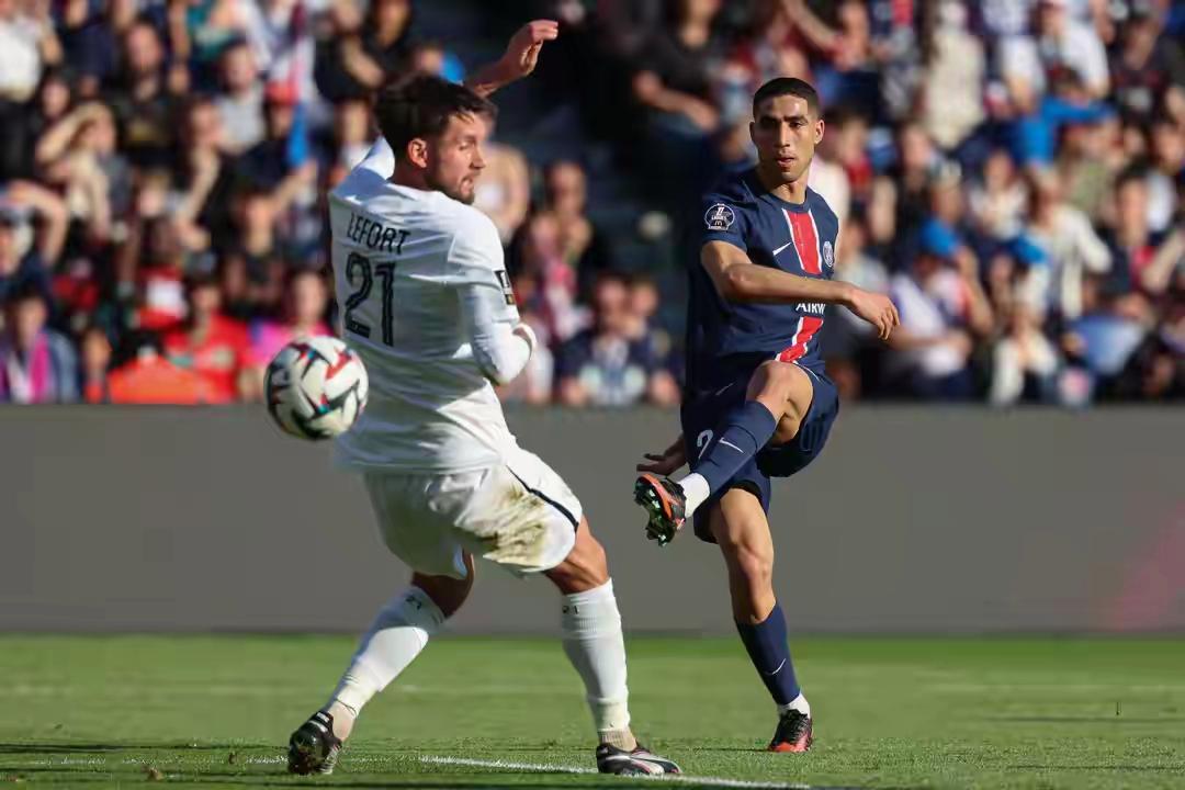 爱游戏官网-巴黎主场轻松击败斯特拉斯堡，实现四连胜