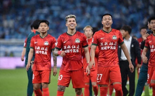 河南队在比赛中取得重要胜利 河南队在比赛中取得重要胜利