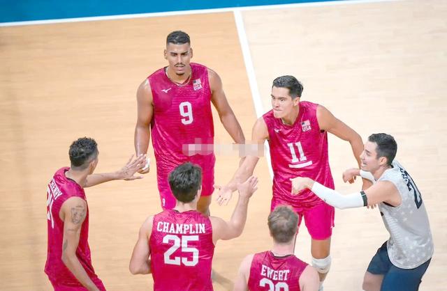 斯洛文尼亚队努力逆转比分,成功晋级 斯洛文尼亚队努力逆转比分,成功晋级