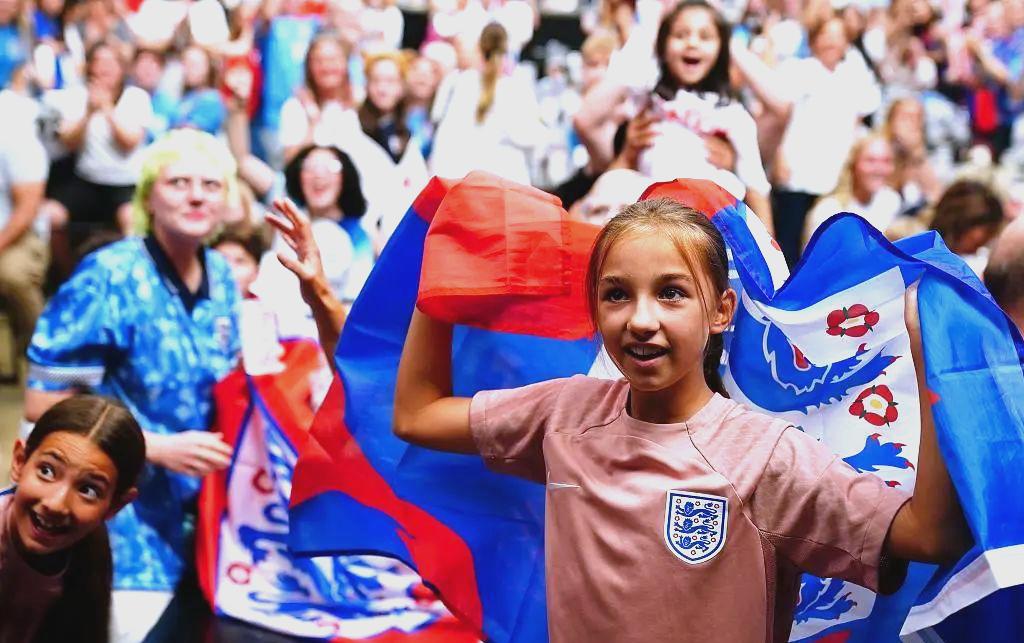 包含英格兰运气好,成功晋级下一轮的词条 包含英格兰运气好,成功晋级下一轮的词条