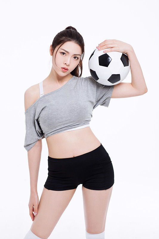 爱游戏官网入口-媒体曝光足球明星私人生活隐私