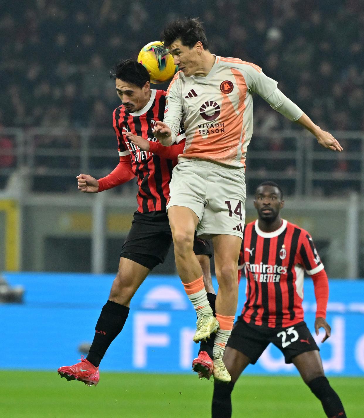 AC米兰主场战胜国际米兰,晋级意大利杯决赛的简单介绍 AC米兰主场战胜国际米兰,晋级意大利杯决赛的简单介绍