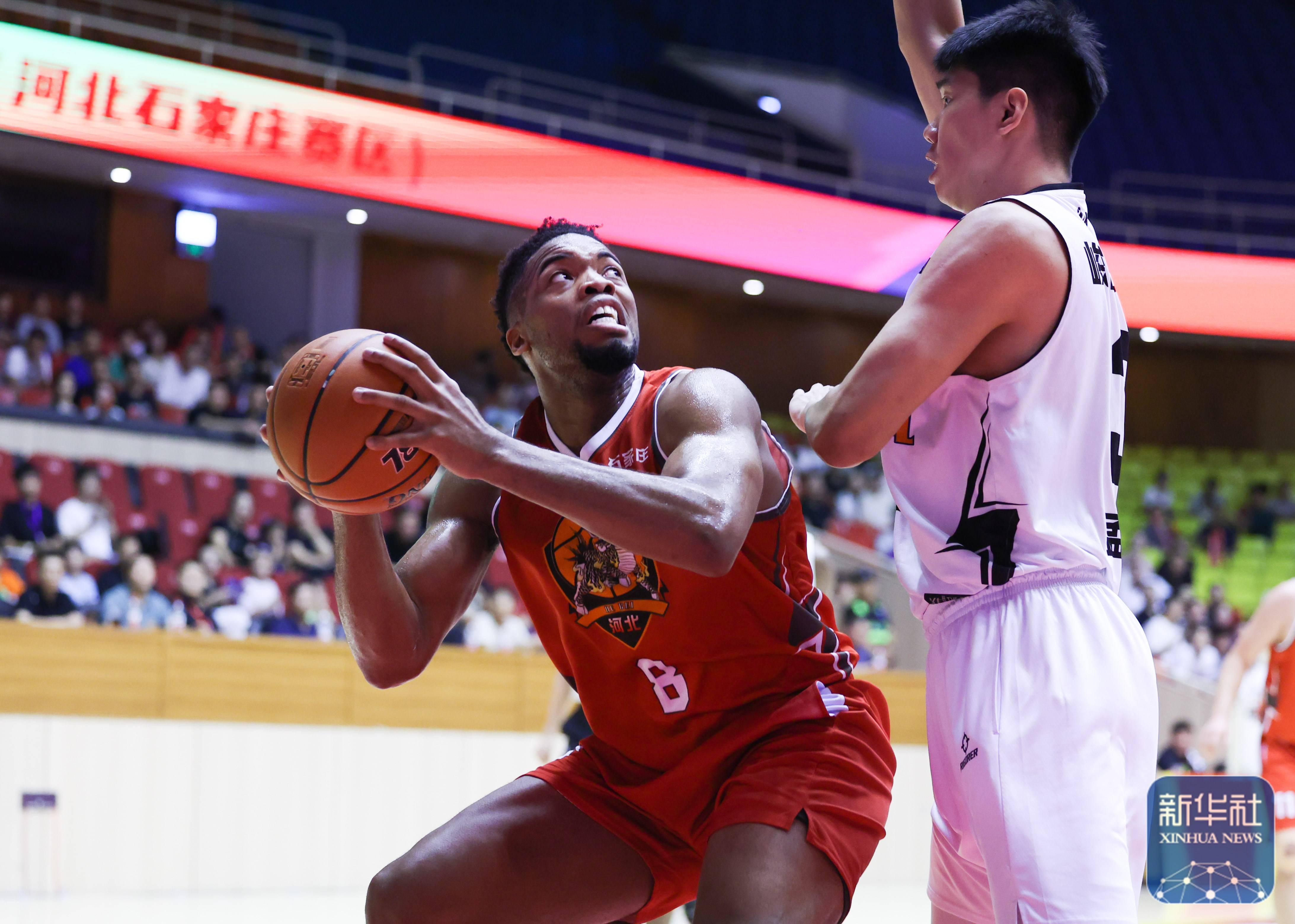 河北男篮迎来连胜,成为黑马 河北男篮迎来连胜,成为黑马