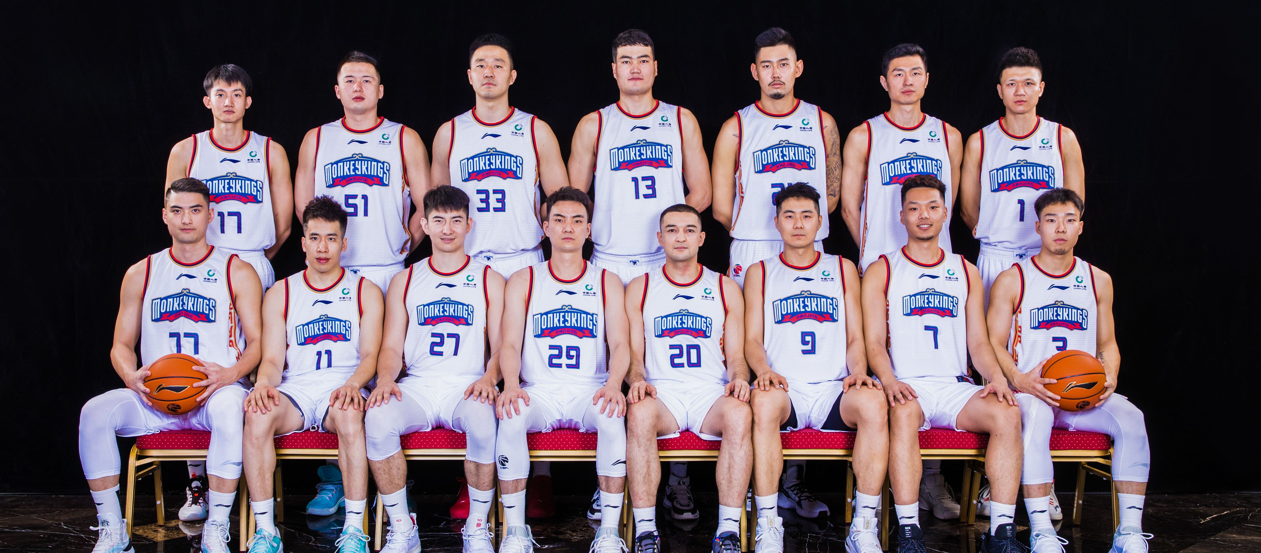 包含篮球盛宴：全球各地球队齐聚一堂的词条